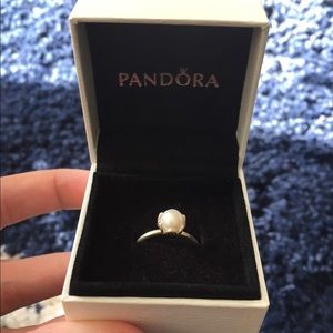 Pearl Pandora Ring. Silver size 6.5